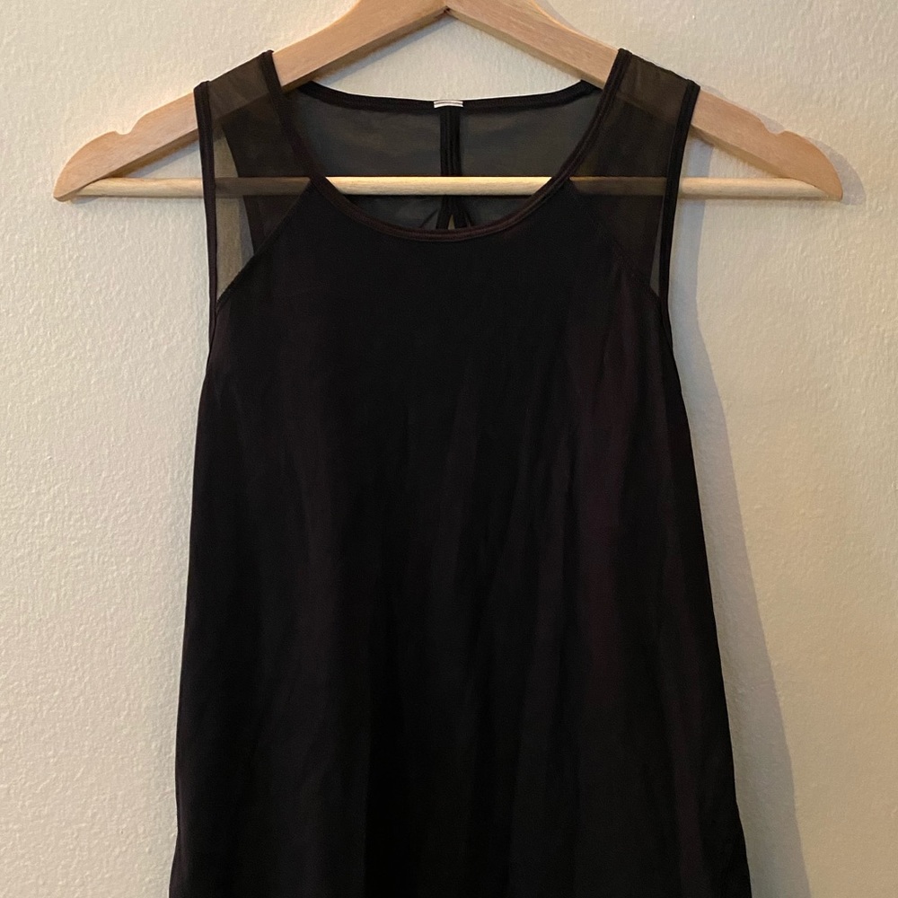 Lulu Lemon Sports Tank w/ See thru back